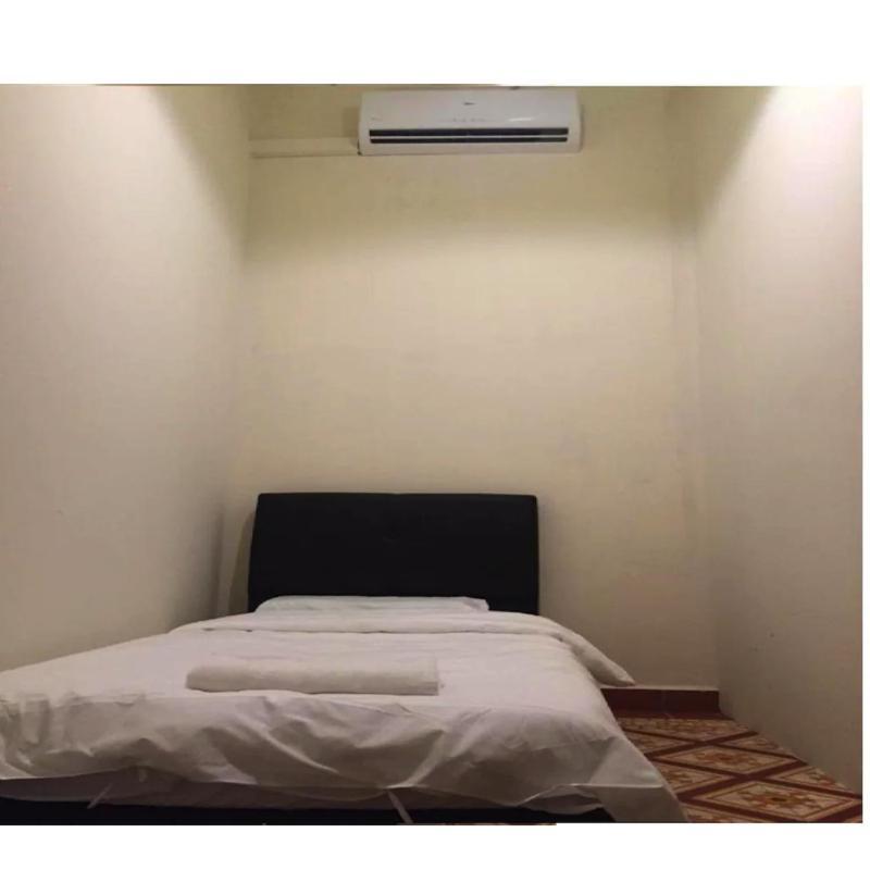 We Love Guesthouse George Town Exterior foto